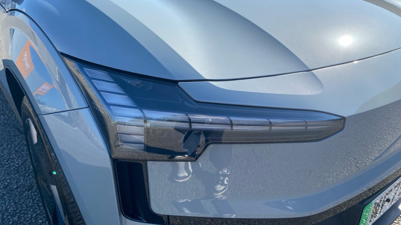 Volvo EX30 200kW SM Extended Range Plus 69kWh 5dr Auto Electric Estate